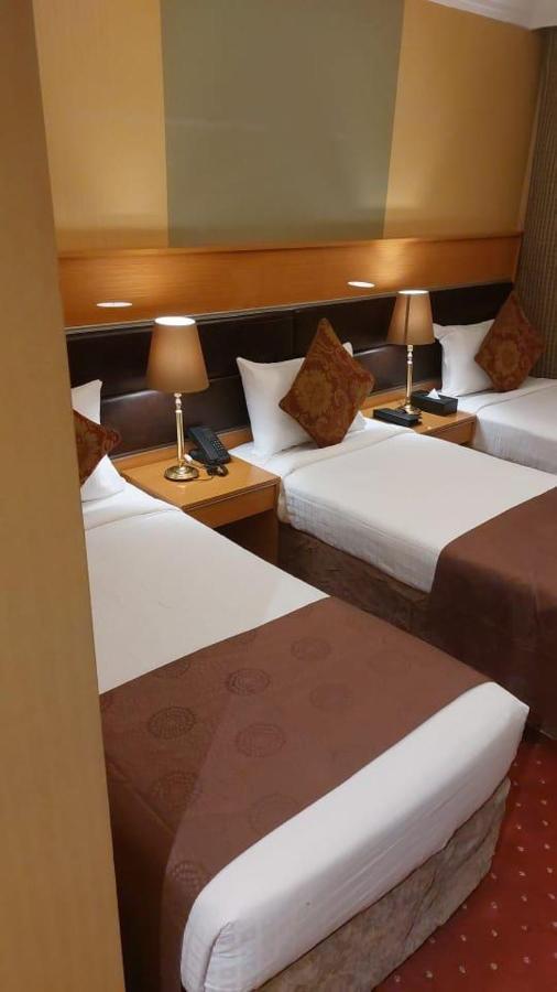 Hotel Al Ansar Golden Tulip à Médine Extérieur photo