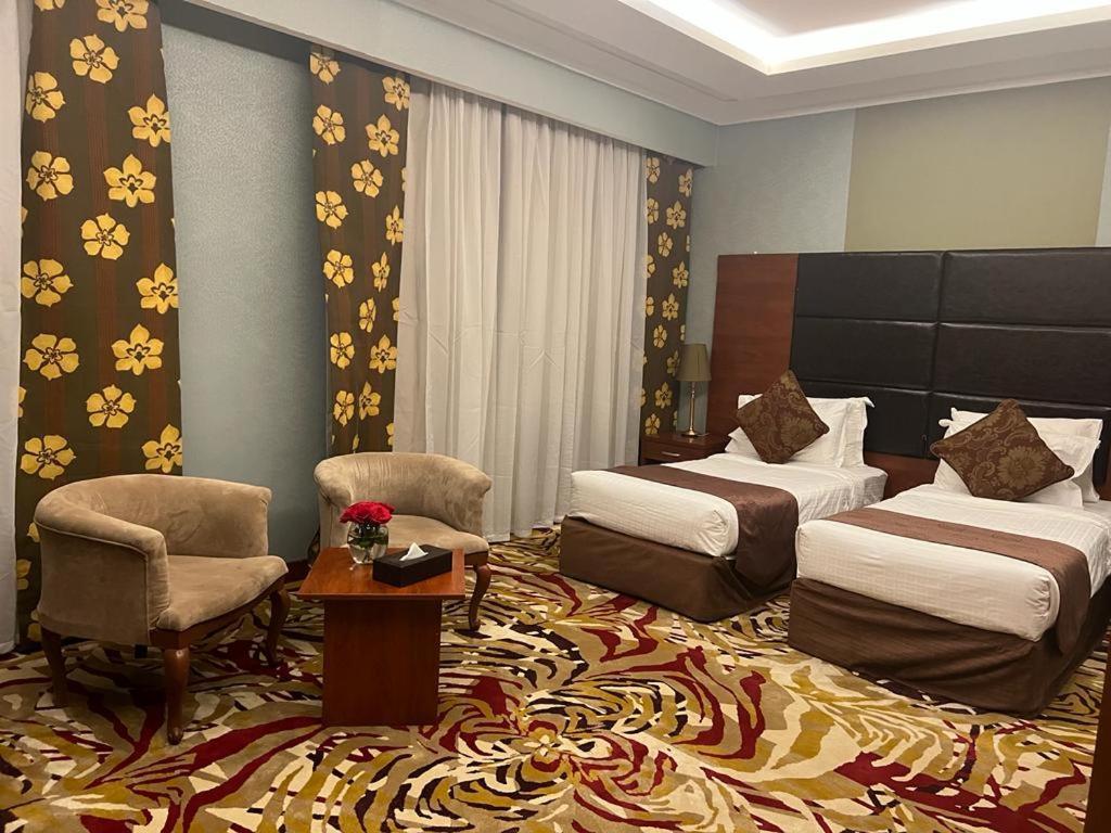 Hotel Al Ansar Golden Tulip à Médine Extérieur photo